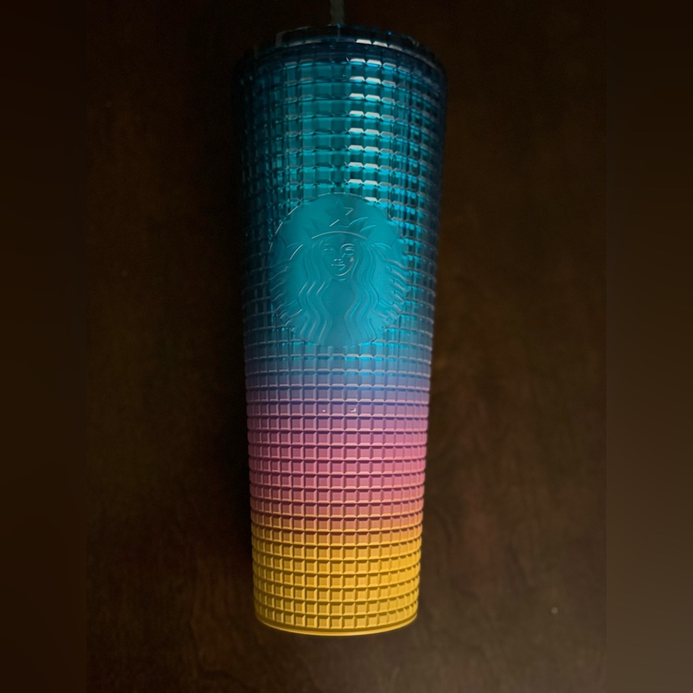 Starbucks 2023 Tim Singleton Pride Cold Cup Tumbler Rainbow Gradient Grid